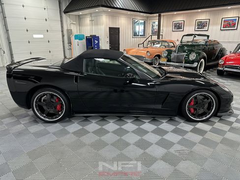 Used 2006 Chevrolet Corvette Convertible 2D w/ Preferred Equipment Group image 12
