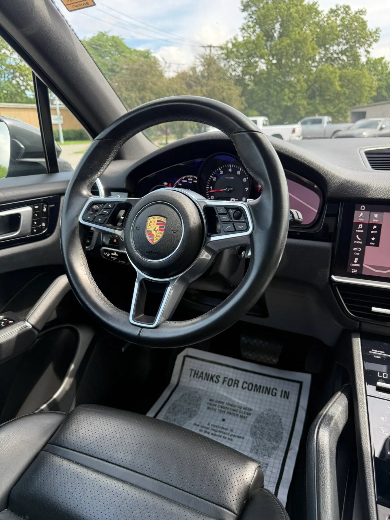 Used 2021 Porsche Cayenne AWD/4WD image 22