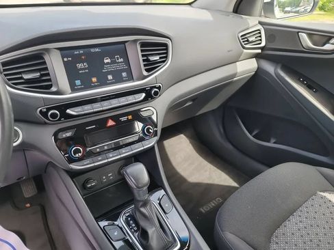 Used 2017 Hyundai Ioniq SEL w/ Tech Package 02 FWD image 18
