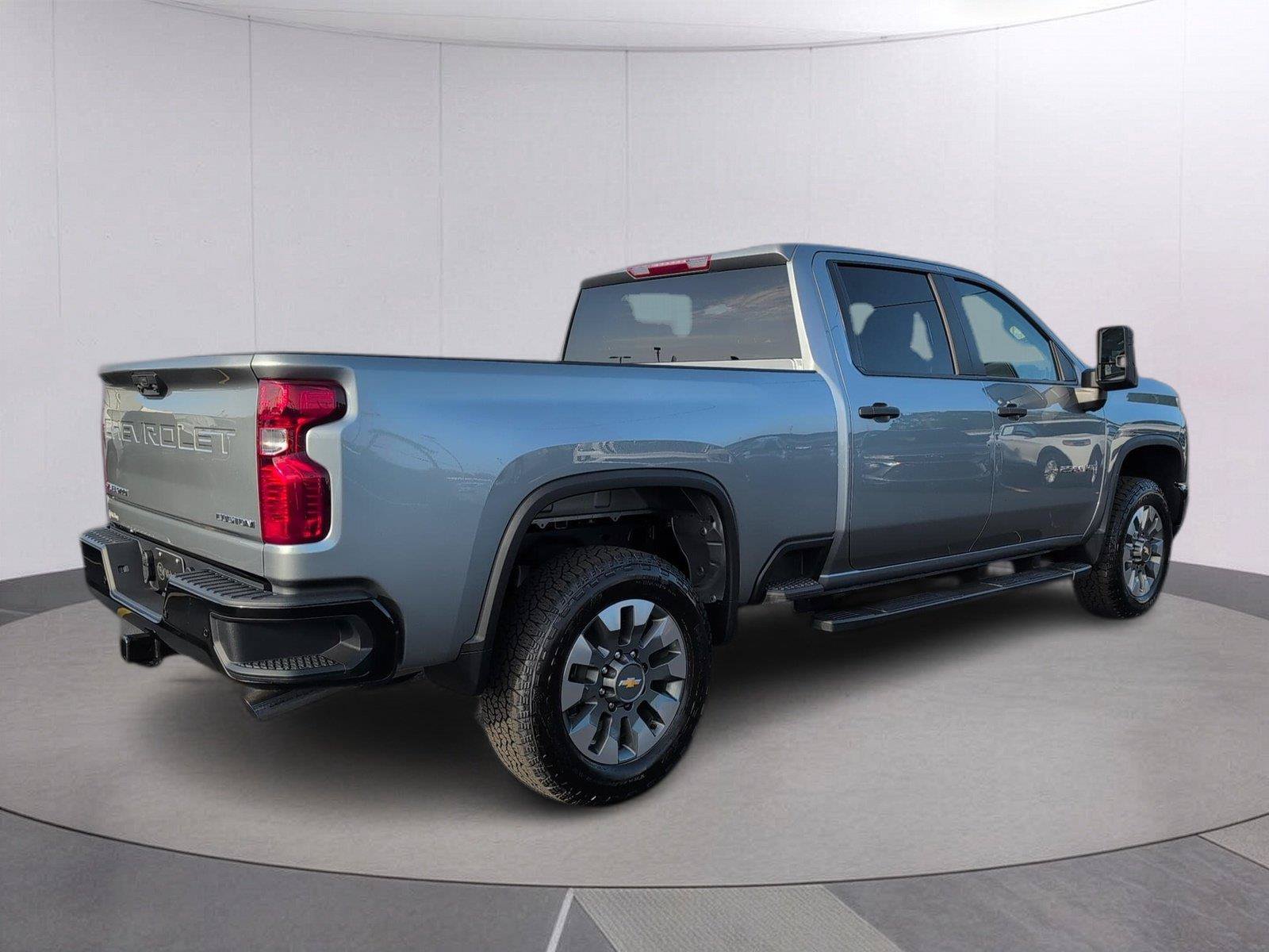 New 2026 Chevrolet Silverado 2500 Custom w/ Custom Value Package AWD/4WD image 3