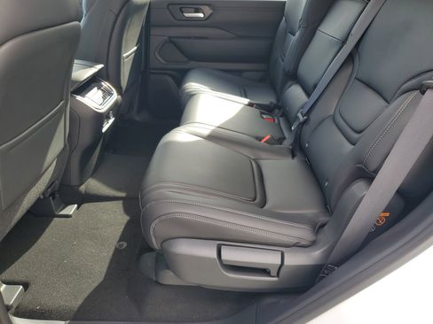 New 2026 Nissan Armada SV image 18