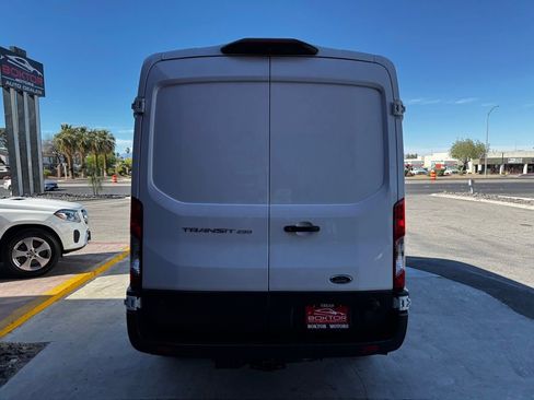 Used 2020 Ford Transit 250 Medium Roof RWD image 12