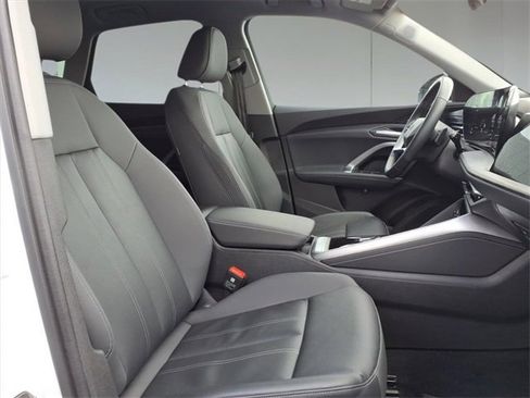 Used 2025 Audi Q5 Premium Plus w/ Premium Plus image 10