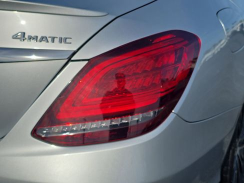 Used 2019 Mercedes-Benz C 300 C 300 image 8