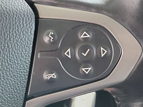 Used 2021 Chevrolet Colorado Z71 AWD/4WD image 9
