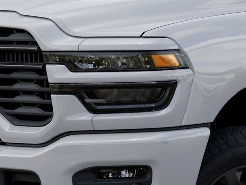 New 2026 RAM 2500 Tradesman AWD/4WD image 37