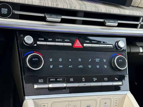 Used 2024 Hyundai Santa Fe Calligraphy image 21