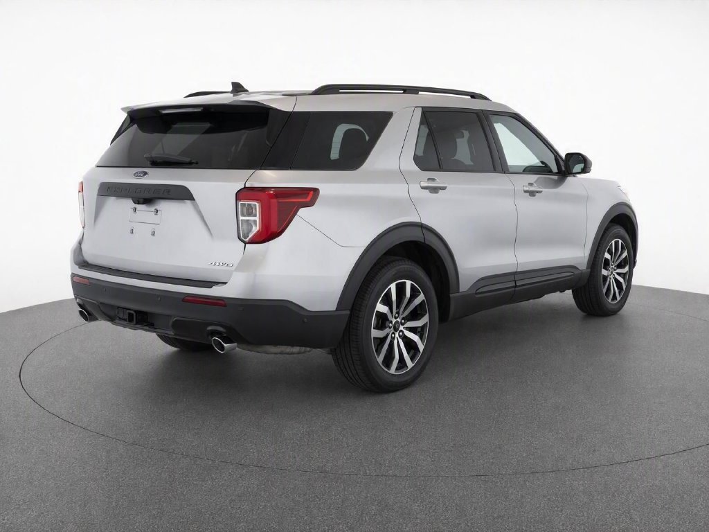 Used 2022 Ford Explorer ST-Line w/ Class IV Trailer Tow Package AWD/4WD image 3
