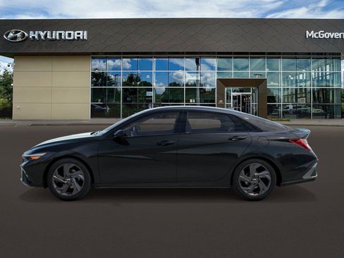 New 2026 Hyundai Elantra Sport FWD image 3