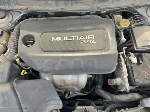 Used 2018 Jeep Cherokee Limited image 14