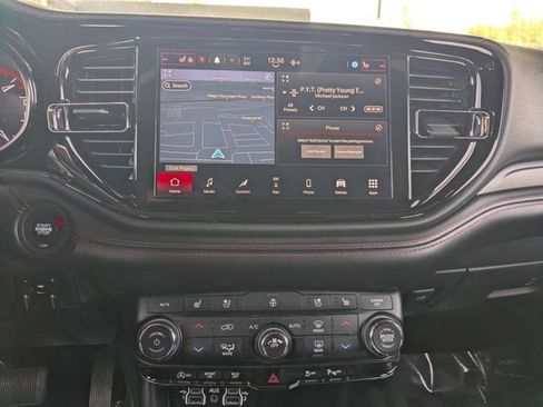 Used 2024 Dodge Durango GT AWD/4WD image 15