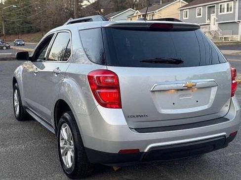 Used 2017 Chevrolet Equinox LT FWD image 4