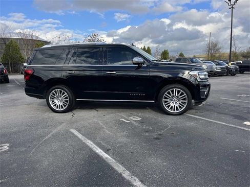 Certified 2023 Ford Expedition Platinum image 2
