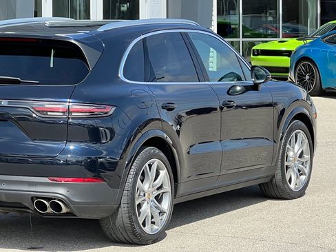 Used 2021 Porsche Cayenne S AWD/4WD image 13