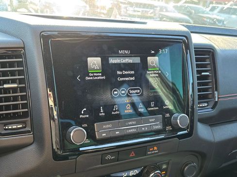 Used 2024 Nissan Frontier PRO-4X w/ Technology Package image 10