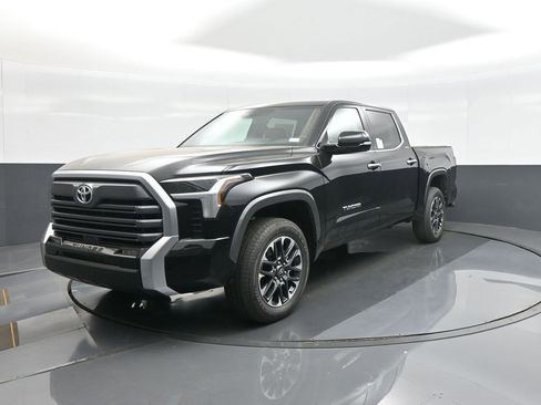 New 2026 Toyota Tundra Limited AWD/4WD image 4