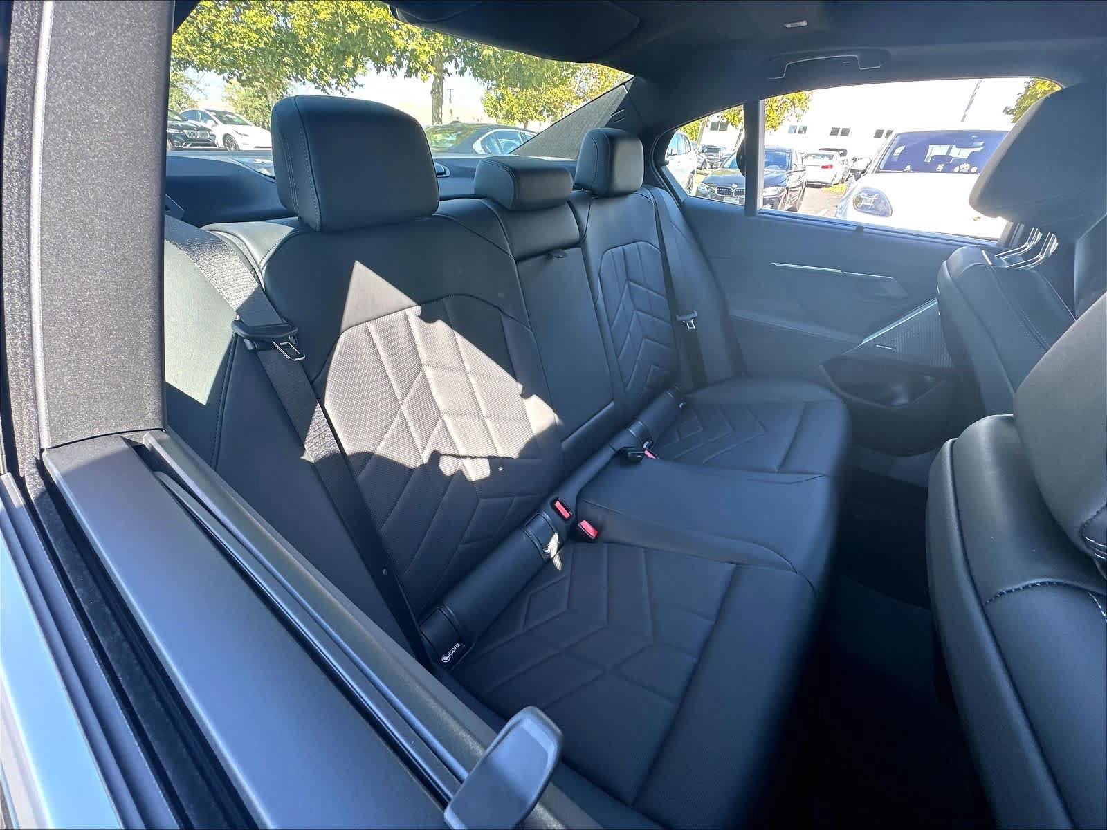 Used 2026 BMW 530i RWD image 25