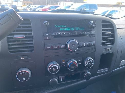 Used 2014 GMC Sierra 2500 SLE w/ SLE Preferred Package image 12