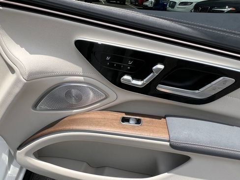 Used 2022 Mercedes-Benz EQS 580 4MATIC Sedan image 59