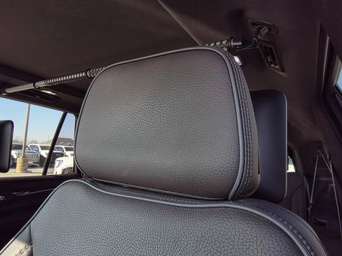 Used 2021 GMC Yukon Denali w/ Denali Ultimate Package image 22