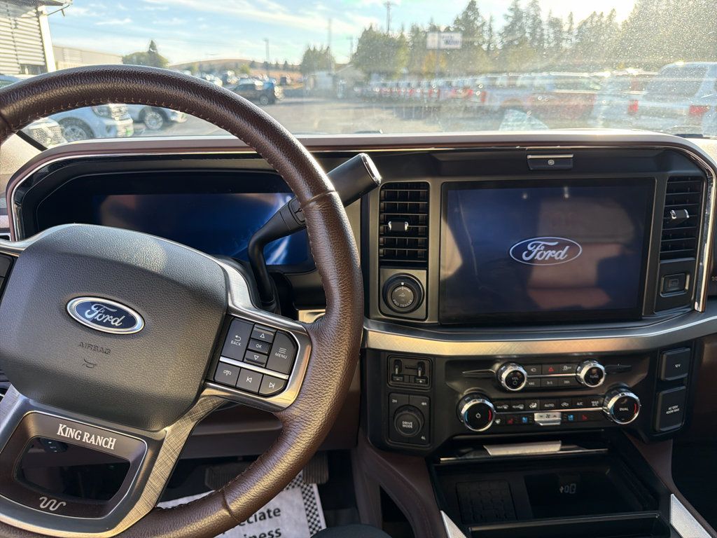 Used 2025 Ford F350 King Ranch AWD/4WD image 16