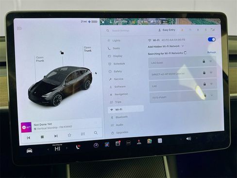 Used 2020 Tesla Model Y Long Range image 22