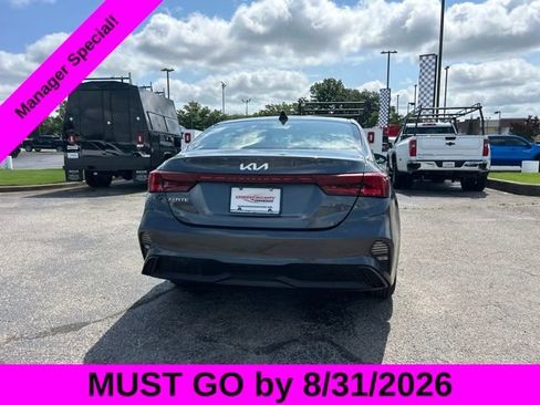 Used 2023 Kia Forte LXS w/ LXS Technology Package FWD image 4