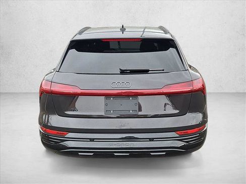 Certified 2024 Audi Q8 e-tron Premium Plus w/ Premium Plus Package image 7