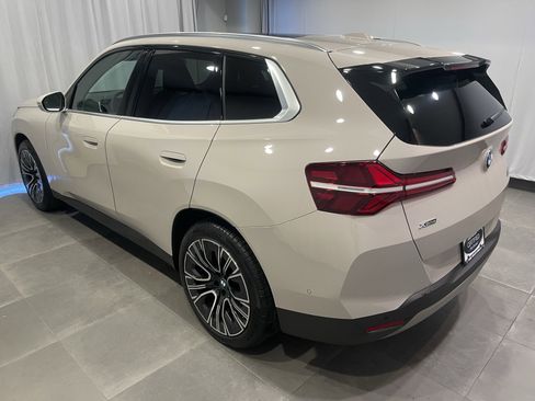 Used 2025 BMW X3 xDrive30i w/ Convenience Package image 4