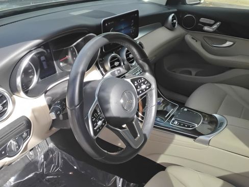Used 2022 Mercedes-Benz GLC 300 image 17