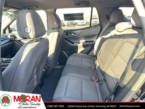 Used 2025 Chevrolet Equinox LT image 24