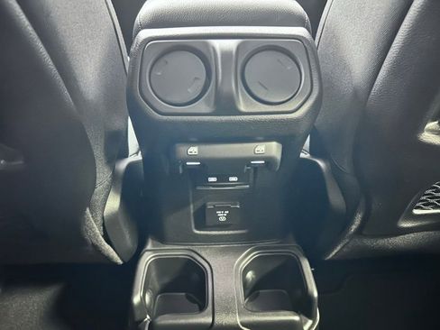 New 2026 Jeep Gladiator Mojave image 18