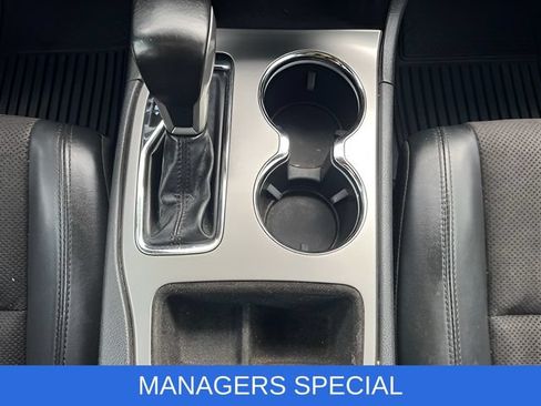 Used 2020 Jeep Grand Cherokee Altitude AWD/4WD image 31