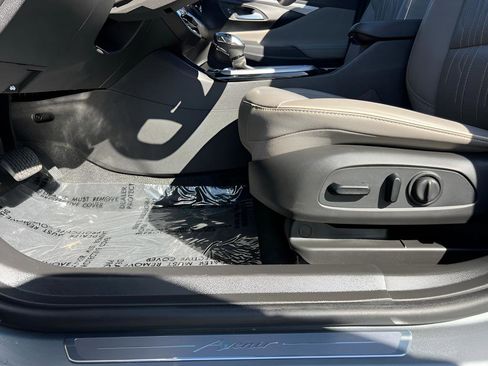 Used 2024 Buick Envista Avenir image 37