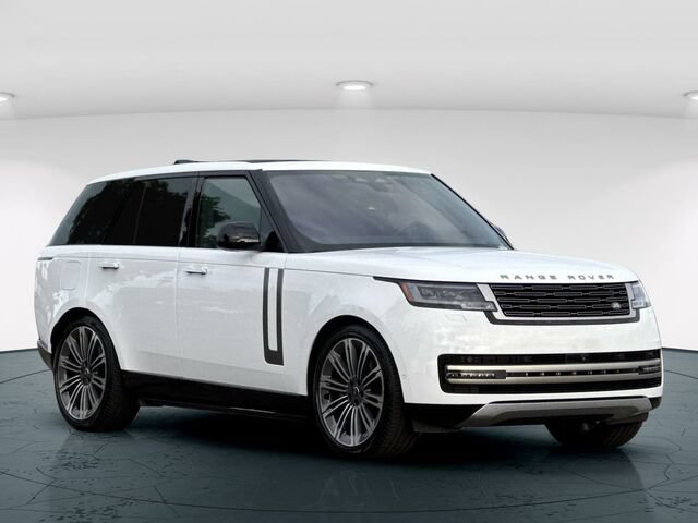 Used 2023 Land Rover Range Rover SE AWD/4WD image 8