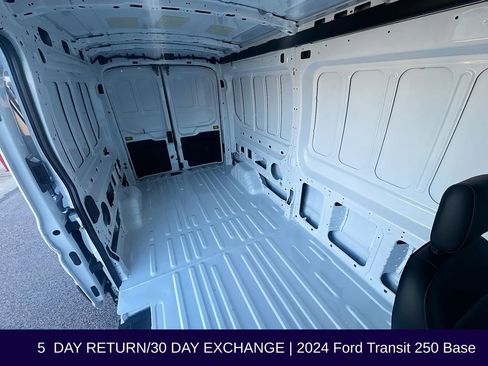 Used 2024 Ford Transit 250 148 Medium Roof image 26
