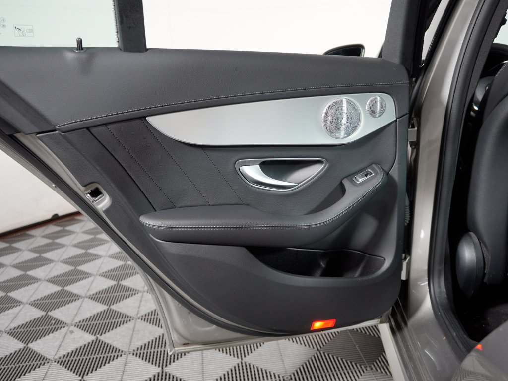 Certified 2020 Mercedes-Benz C 300 4MATIC Sedan image 31