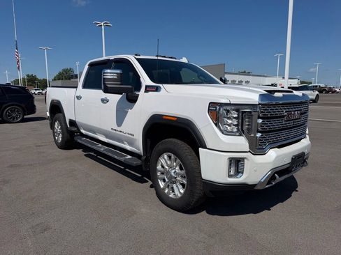 Used 2020 GMC Sierra 3500 Denali w/ Denali Ultimate Package AWD/4WD image 3
