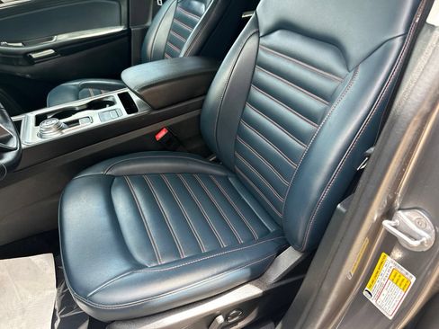 Used 2022 Ford Edge SEL w/ Sport Appearance Package AWD/4WD image 27
