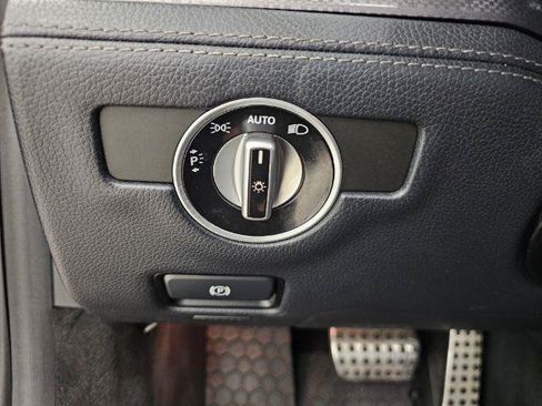Used 2013 Mercedes-Benz SL 550 image 21