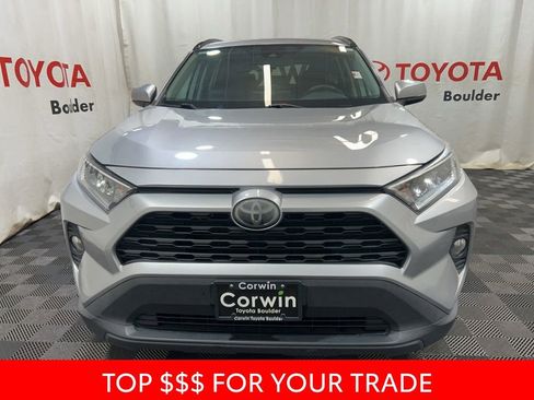 Used 2019 Toyota RAV4 XLE AWD/4WD image 2