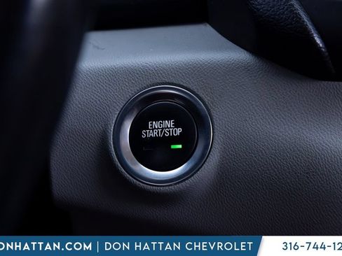 Used 2022 GMC Terrain SLT AWD/4WD image 11