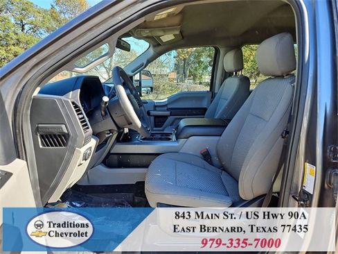 Used 2021 Ford F350 XLT w/ XLT Premium Package image 18