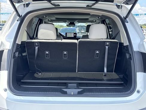New 2026 Honda Pilot Touring image 16