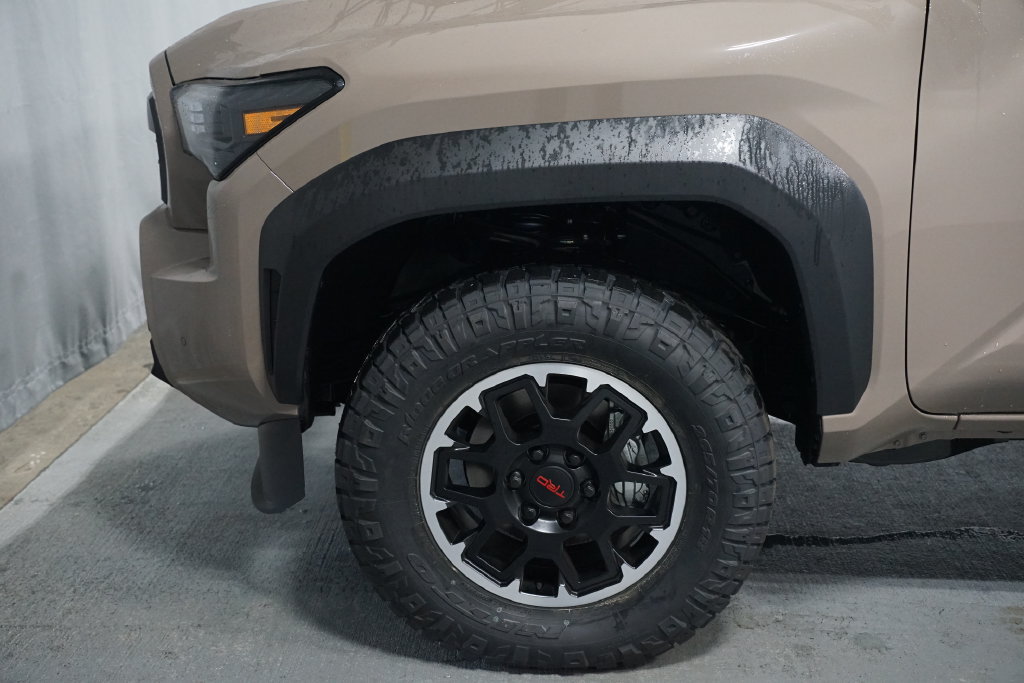 New 2026 Toyota Tacoma TRD Off-Road w/ TRD Off Road Upgrade Package AWD/4WD image 5