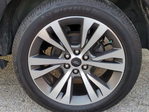 Used 2020 Ford Expedition Max Platinum image 11