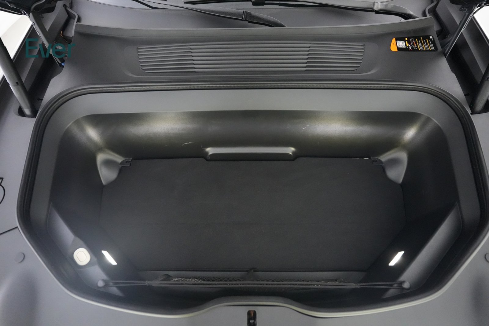 Used 2024 Rivian R1S Adventure Quad AWD/4WD image 28