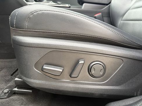 Used 2024 Kia Sportage SX FWD image 13