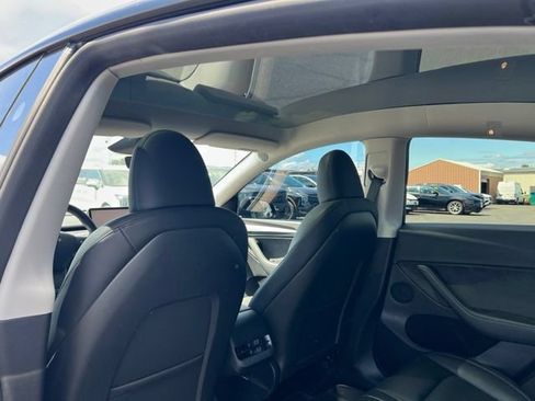 Used 2025 Tesla Model Y Performance AWD/4WD image 11