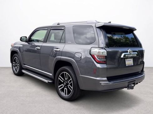 Used 2017 Toyota 4Runner Limited AWD/4WD image 3